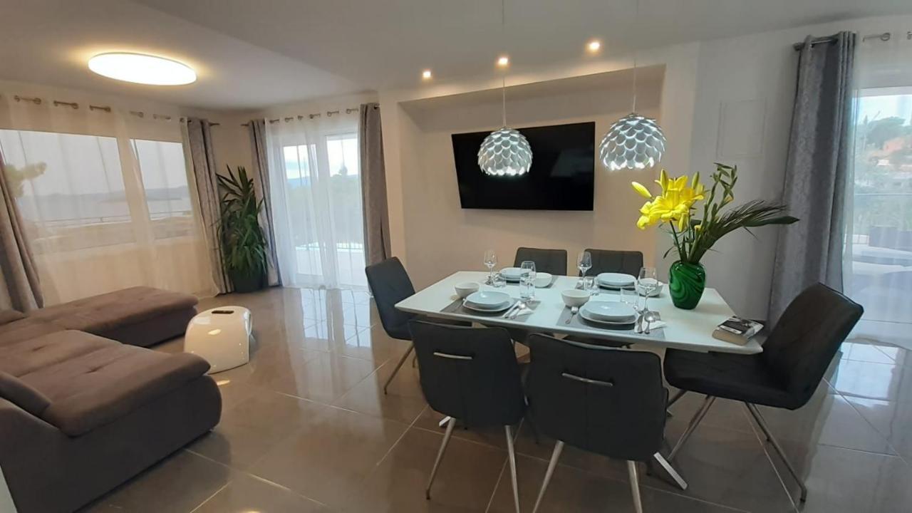 Holiday Hvar Lux Basina المظهر الخارجي الصورة