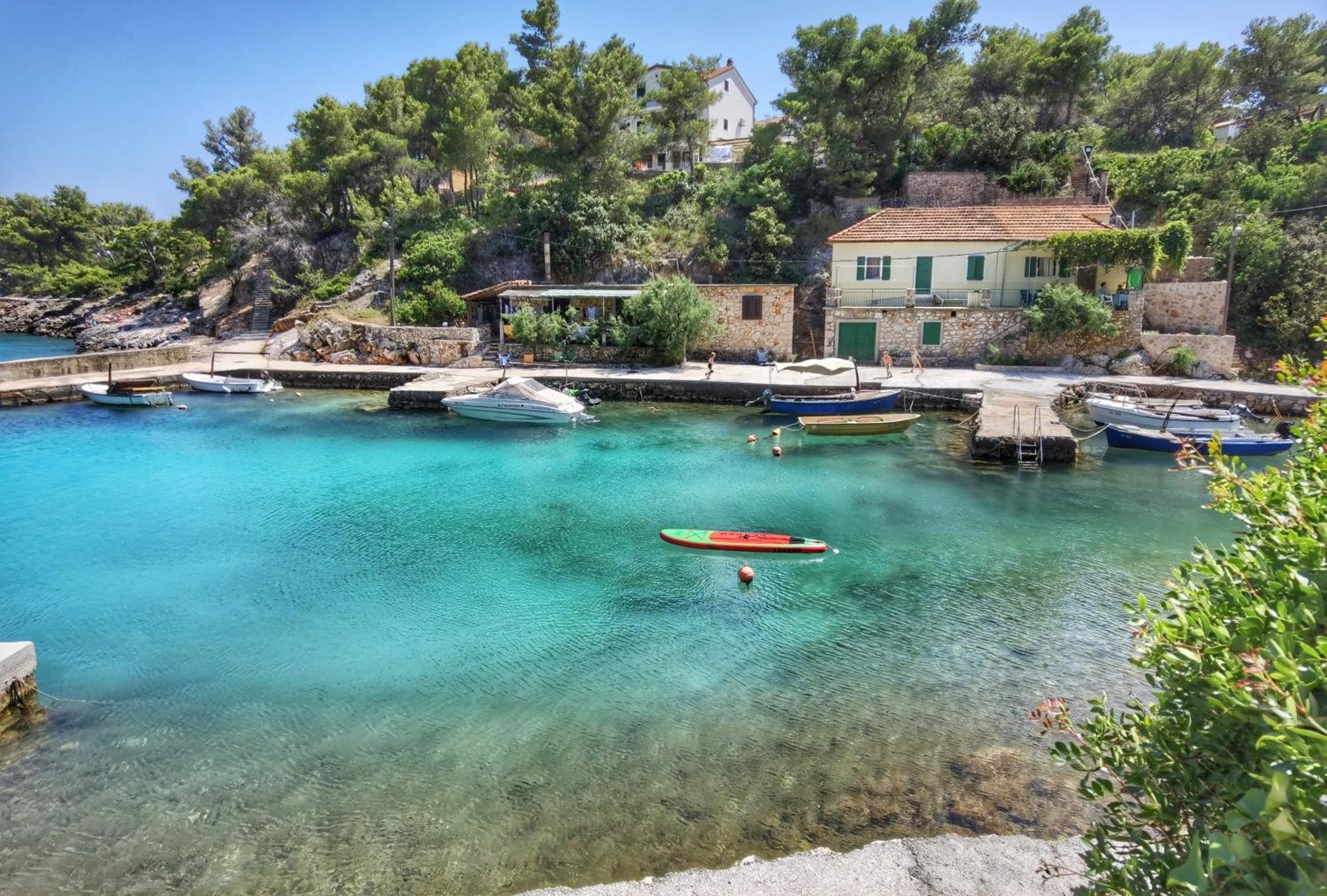 Holiday Hvar Lux Basina المظهر الخارجي الصورة