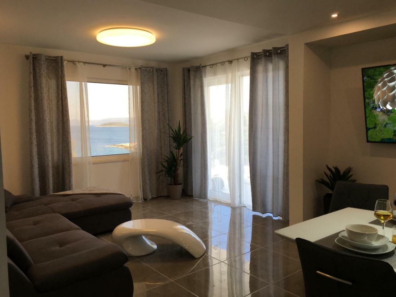 Holiday Hvar Lux Basina المظهر الخارجي الصورة