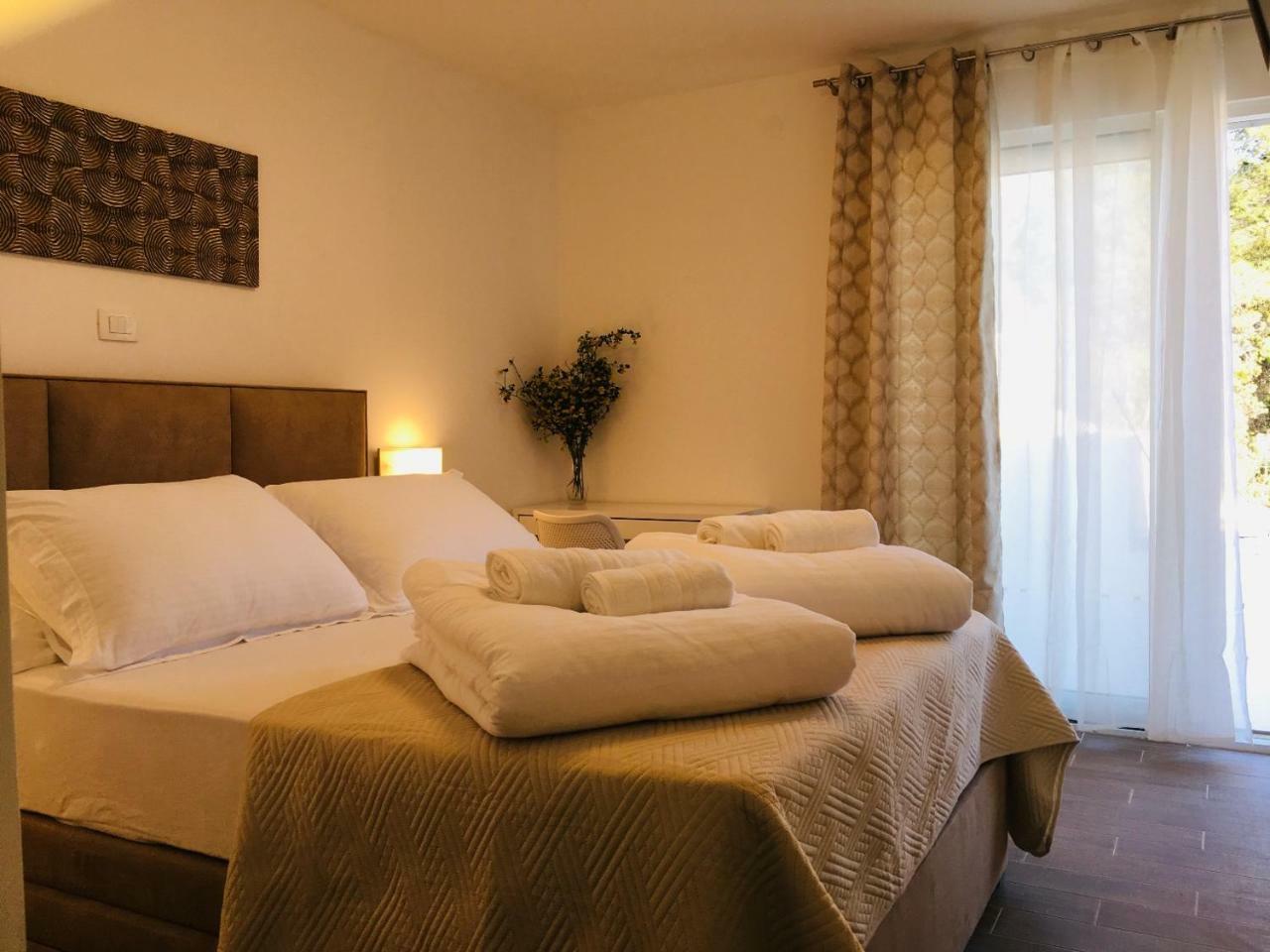 Holiday Hvar Lux Basina المظهر الخارجي الصورة